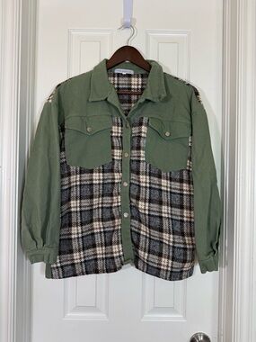Miss Sparkling Olive Green Plaid Shacket Snap Button Size S